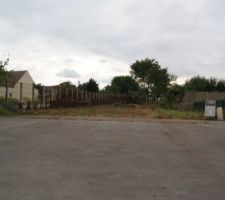 Terrain apr&egrave;s paysagiste