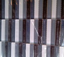 Frise salle de bain amis