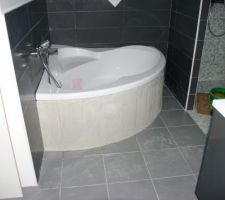 Réalisation du tablier de la baignoire