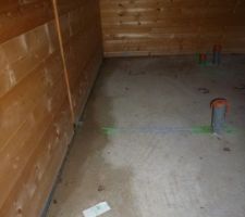 Chantier abandonné maison prend l'eau