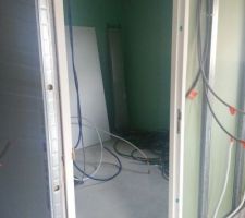 Sdb toutes plaques hydro sur parois verticales