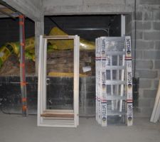 Montants de porte et chassis Eclisse pour portes à galandage.
