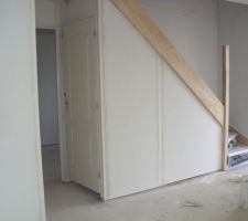 Mon placard sous l'escalier
