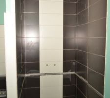 Douche à l'italienne