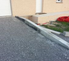 MISE EN FORME DU MURET D?ACC&Egrave;S AU GARAGE