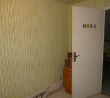 Pi&egrave;ce au 1er &eacute;tage - ancienne chambre &agrave; coucher de Hugo (c'est marqu&eacute; sur la porte) lorsqu'il &eacute;tait h&eacute;berg&eacute; chez papy et mamy