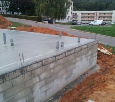 Dalle sur vide sanitaire avec 3 rangs de Parpaings supplémentaires non prevu à la signature du CCMI (j ai bien refusé de payer le surcoût)
