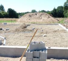 Soubassement - erreur emplacement gaine d'arrivée d'air frais pour poêle à granulés