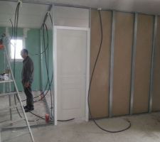 Porte de notre chambre et la futur salle de bain...