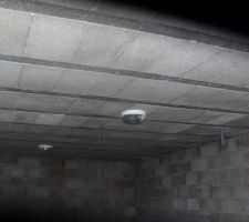 Luminaires du sous sol installé par notre electricien.