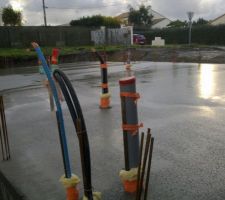La dalle est enfin finie, plus qu\\\\\\\\\\\\\\\'à attendre 3 semaines pour les murs.