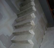 Détail de la fermeture de la cage d'escalier