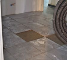 Cellier ou il manque 3 carreaux  :(