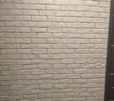 JOINTS TERMINES DU MUR DE LA CUISINE