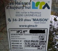 Notre panneau ! Qu'est ce que c'est bon &agrave; lire humm, pour les observateurs, oui oui, le panneau est au nom de LMA, mais je vous rappel que c'est la maison m&egrave;re de LME donc logique que le panneau soit &agrave; leur nom.