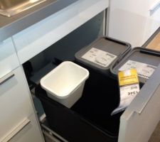 Les poubelles de tri Ikea : solution 1