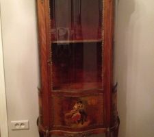 Vitrine victorienne 1882