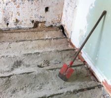 Démolition du parquet dans la cuisine