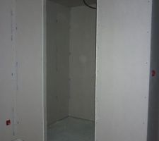 La grande chambre et son dressing