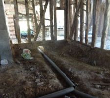 Pose des évacuations à l\'intérieur de la maison