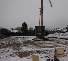Mise en place de la grue...sous la neige