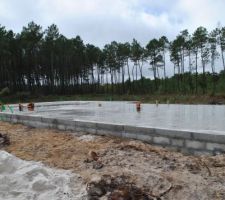 La dalle, qui recouvre un vide sanitaire