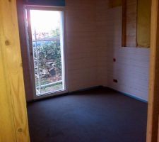 On attend un peu de lambris...soit un total de 400 m2 ! entièrement lasuré a la maison (1 couche au dos et 2 a 3 couches en façade)