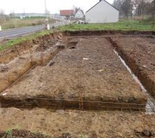 Mise en place fer &agrave; b&eacute;ton dans les tranch&eacute;es