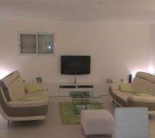 Vue sur séjour!! meuble bas IKéa