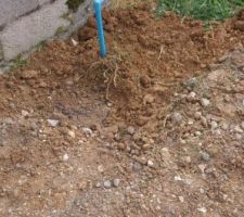 Eau est là pour le début des travaux de maconnerie
