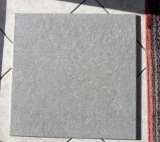 Carrelage pour toutes les pi&egrave;ces de la maison, 45X45 gris b&eacute;ton et aspect pierre nous sommes encore ind&eacute;cis sur le rendu d\'aspect...