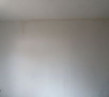 Premi&egrave;re couche de peinture