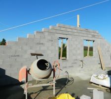 Coté SDB chambre maçonnerie terminée