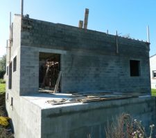 L'arrière, vue du jardin