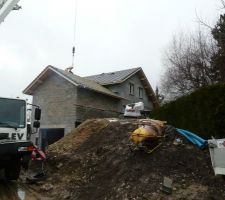 Couverture en cours. Côté nord...