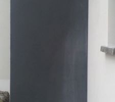 Tâches sur enduit