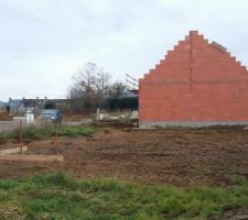 Le voisin  commence ses travaux