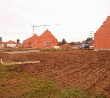 Le voisin  commence ses travaux