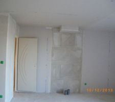 Mur parefeu  emplacement poele salon ,au coin porte entrée cuisine