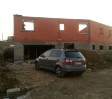 Petite la golf a coté du relais chateau...