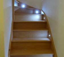 Escalier hetre 1/2 tournant ajout spot leds