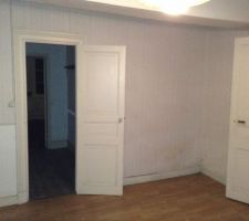 Avant rénovation RDC, Chambre 1. Mur nord.