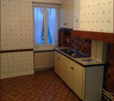 Avant rénovation, RDJ cuisine mur NORD.