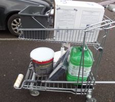 Boite aux lettres, sous couche, n&eacute;cessaire pour se chauffer...