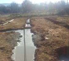 Fondation realiser qu'a moitié car la mairie a interdit les camions de plus de 19t
