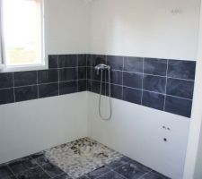 Salle de bain avant peinture.