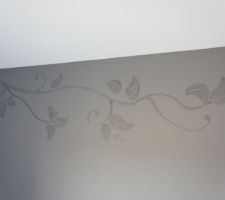 Début des ?uvres de madame dans la chambre.