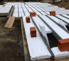 Matinée sous la pluie: chantier en pause