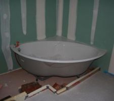 Chape : Salle de bain côté enfant
