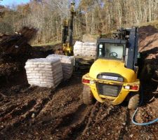 Installation pour réalisation des micro-pieux